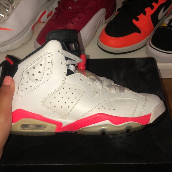Jordan infrared 6’s - Picture 2 of 7
